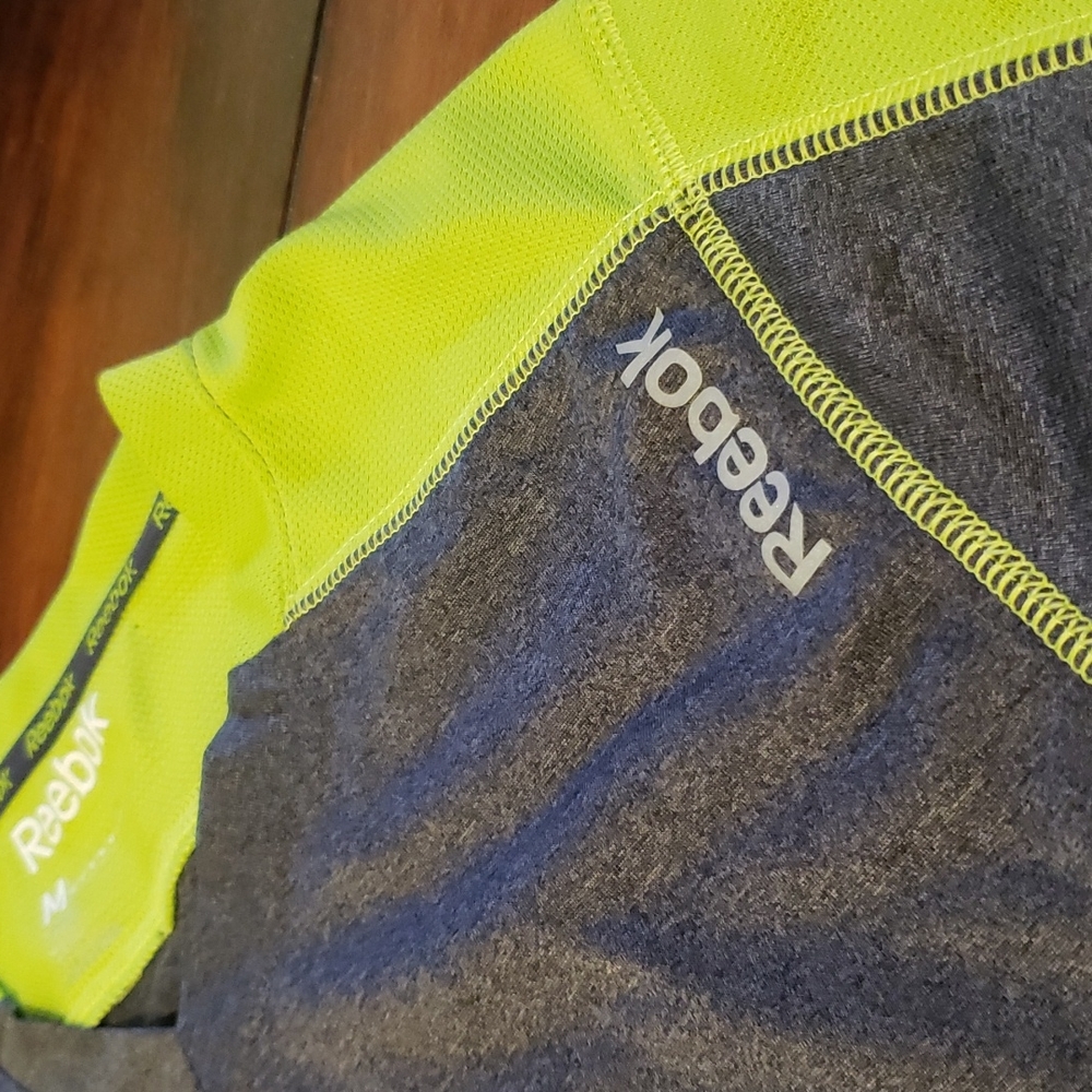 Reebok active top / M